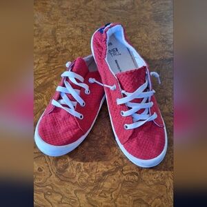 Red True Memory Foam Sneakers